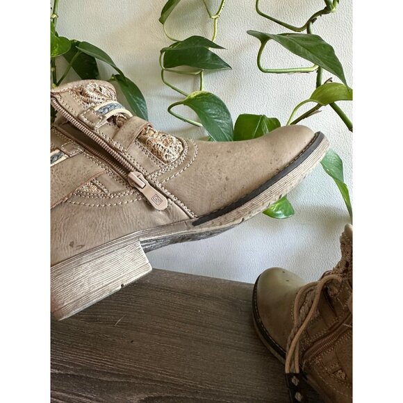 Extreme Tan Lace Ankle Boots with Studded Strap – Women’s Size 5 - Picture 11 of 12